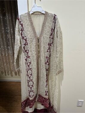 Embroidered Cream and Burgundy Long dress - 4 piece
